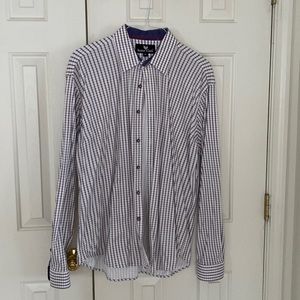 Men’s Butter cloth blue and white long sleeve shirt.